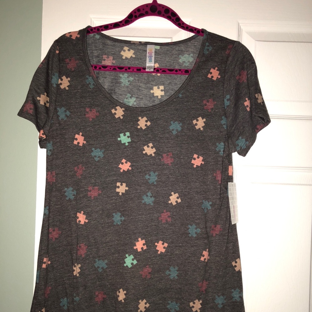 BRAND NEW puzzle piece classic tee-medium